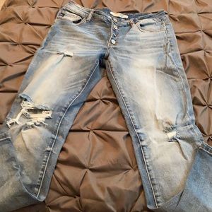 KanCan Distressed jeans size 9/28